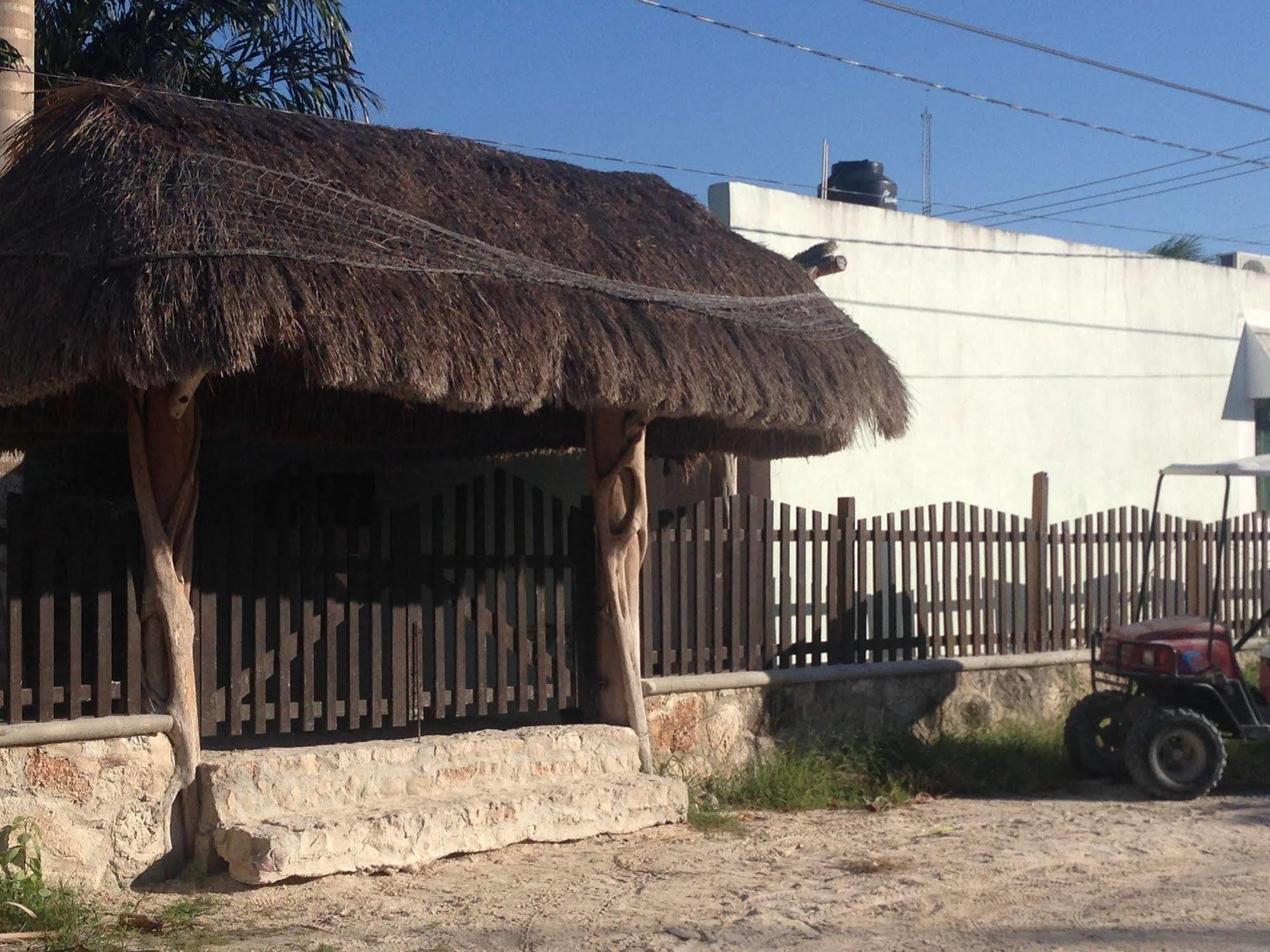 Casa Frida Full Apartments Holbox Exteriör bild